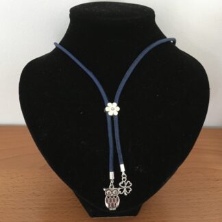 Bolo met schuifkraal in bloemvorm