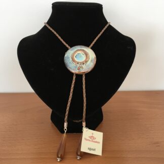 Bolo met tips van bruin agaat