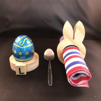 Hazenoortje als eierdopje en servetring