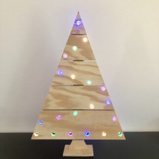 Houten kerstboom met kleurenledver-lichting (57 cm)
